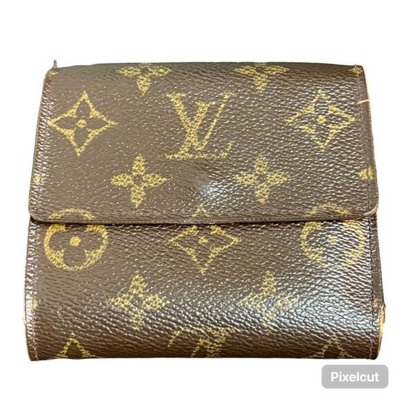Louis Vuitton Handbags - Louise Vuitton Card Holder Wallet. She has been loved but has miles to go. Clean